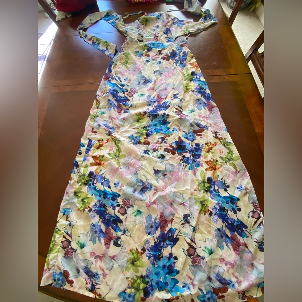 Floral Long Sleeve Maxi backless Dress